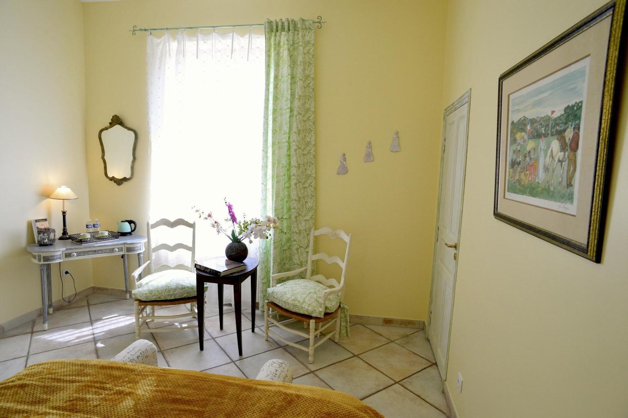 Fontaine Des Magnarelles Hotel Althen-des-Paluds Bilik gambar